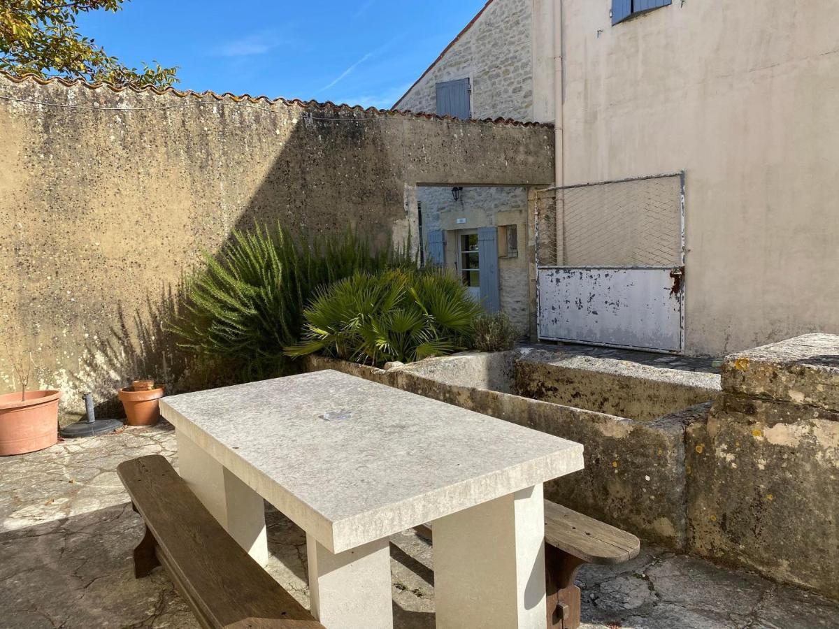Domaine De La Laigne - Spa Asnières-la-Giraud Dış mekan fotoğraf